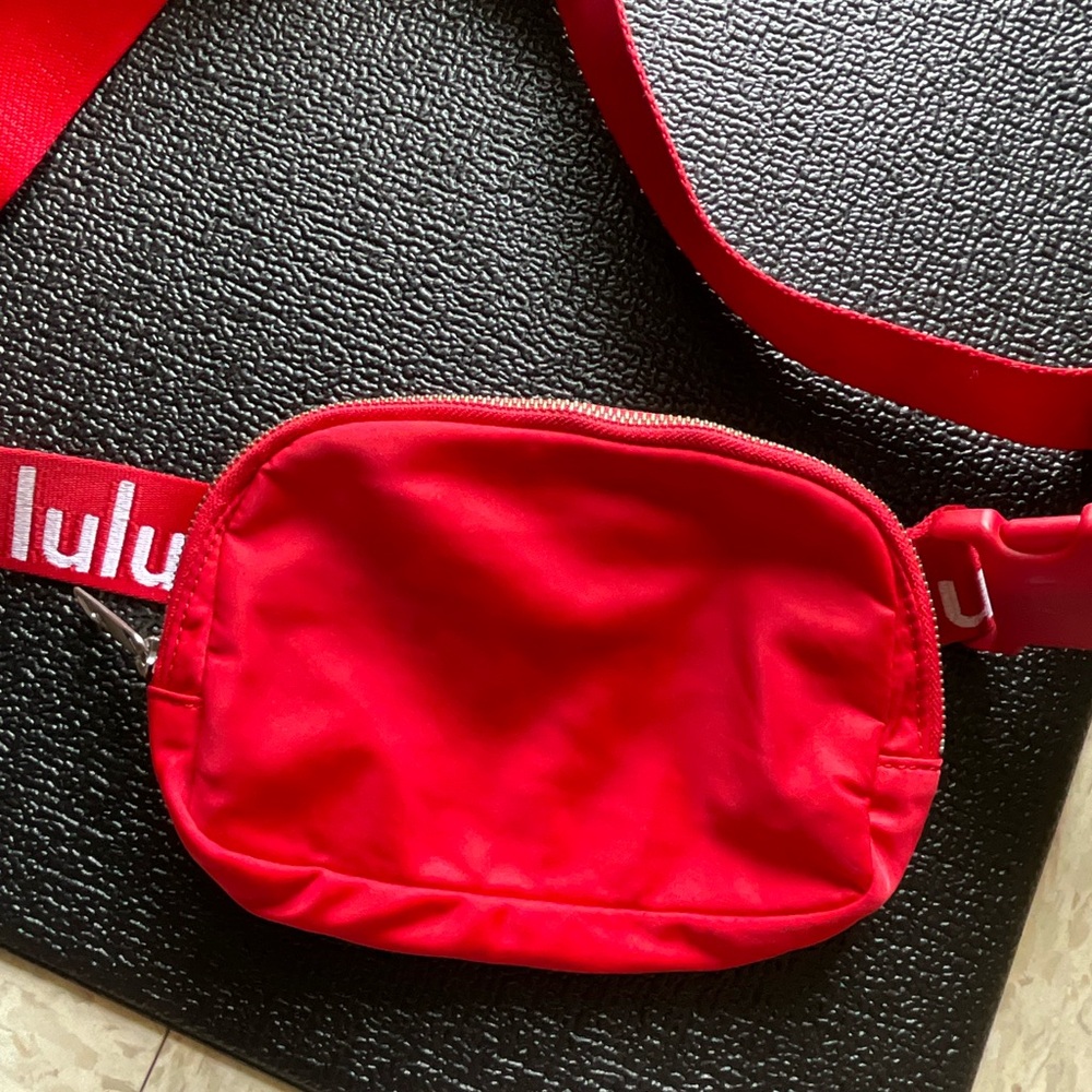 Lululemon Employee Red belt bag